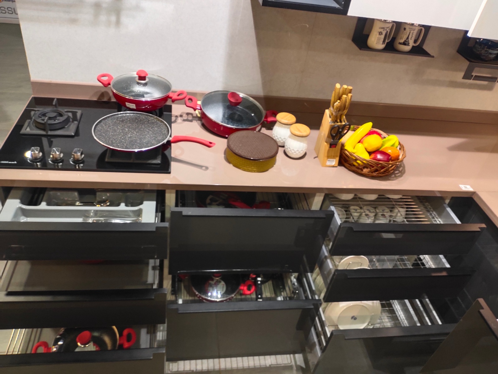laminate-modular-kitchen-3.jpg